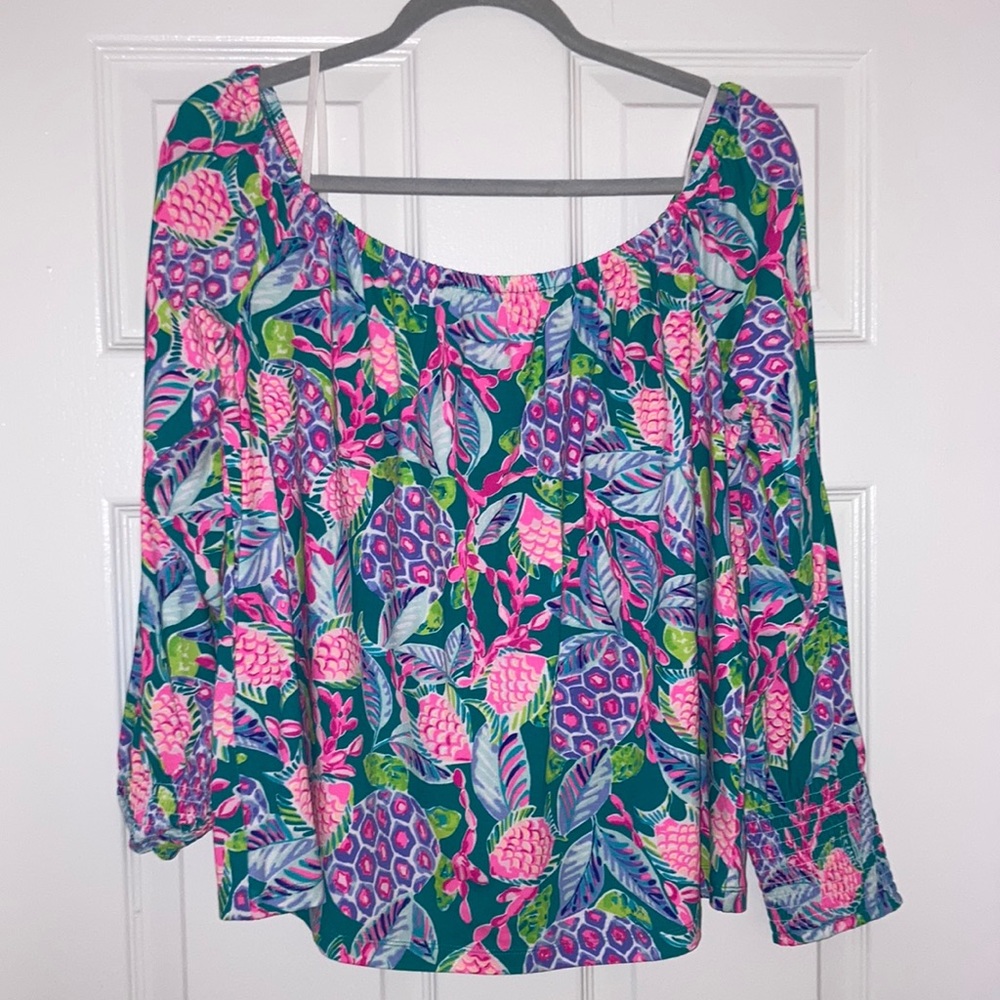 Off-the-shoulder Lily Pulitzer Top XL